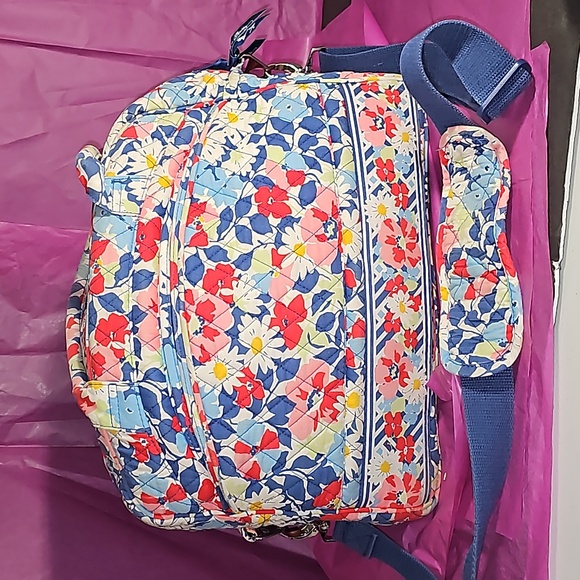Vera Bradley Accessories - Vera Bradley Messenger/Laptop/ Business/School Tote VGUC "Summer Cottage"